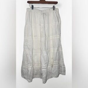 Vintage Medium Y2K White Lace Tiered Ruffle Trim Cottagecore Coquette Boho Skirt